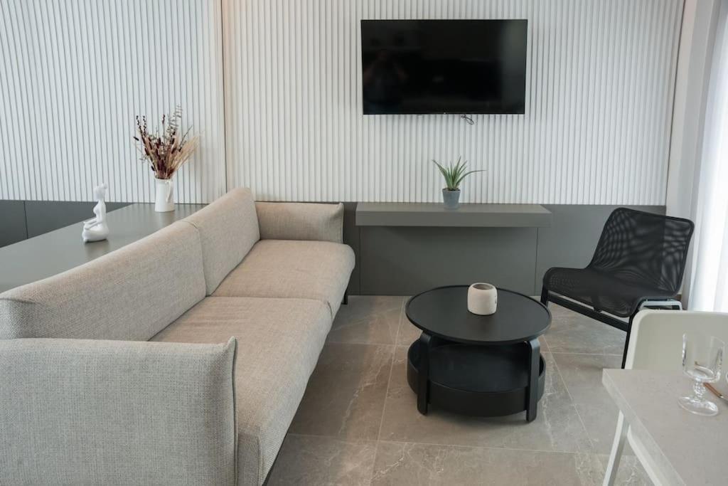 Minoas Suite The Sense Of Luxury Heraklion Exteriör bild