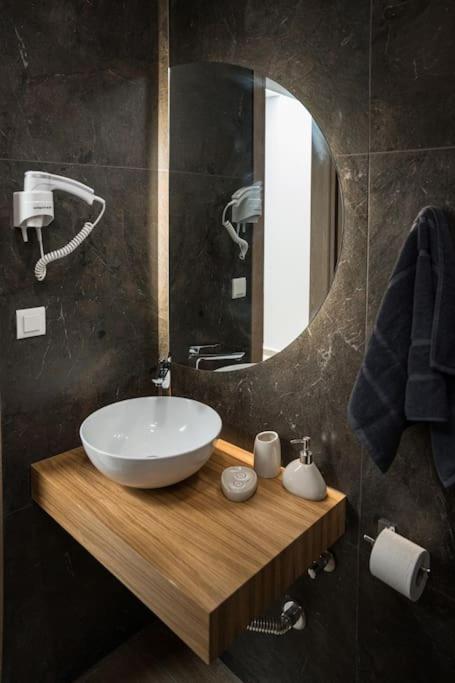 Minoas Suite The Sense Of Luxury Heraklion Exteriör bild